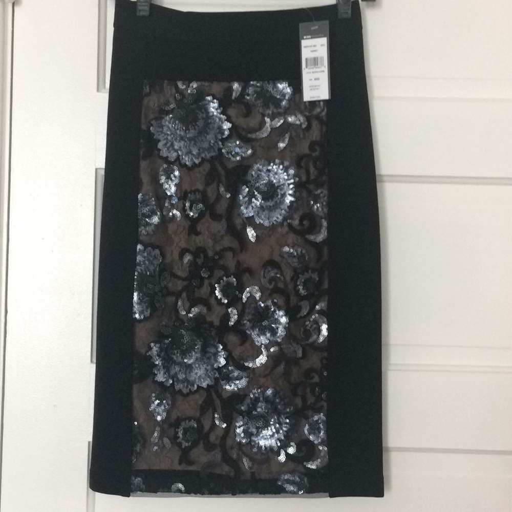 BCBG “Aideen” skirt - Picture 4 of 6